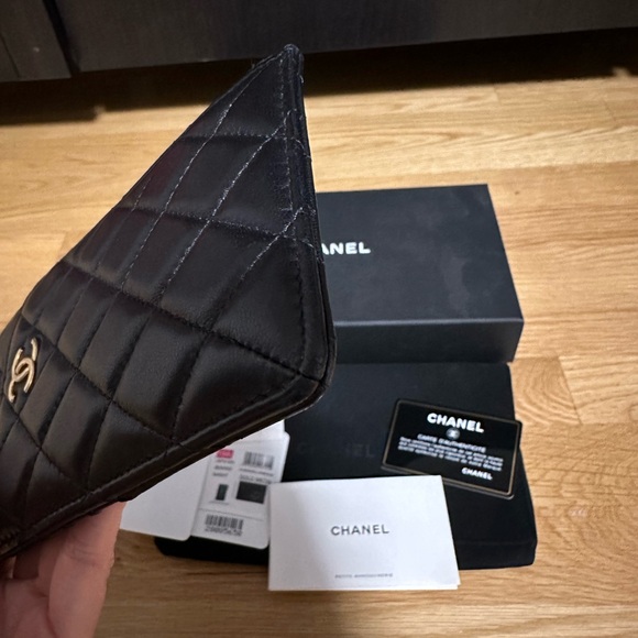 💯%Authentic!Chanel Lambskin Quilted Classic Flat Wallet/Phone Pouch/Card Holder - Picture 8 of 13